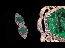 wedding photo - Graff Carved Emerald & Diamond Brooch