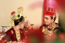 wedding photo - http://lofukau.com/foto-pernikahan-yogyakarta-budhi-dan-retha/