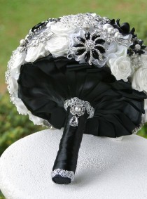 wedding photo -  Black & White Beaded Flower Bouquet