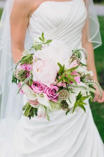wedding photo - Wedding bouquet with pink and white roses