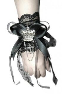 wedding photo - Gothic Lolita Fashion 