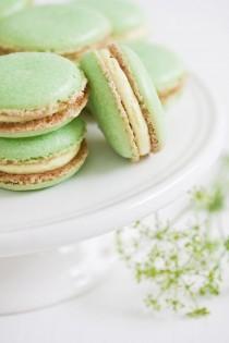 wedding photo - Pretty Green Macarons 