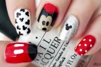 wedding photo - Mickey Mouse Nail Art 
