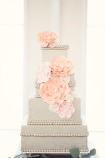 wedding photo - Ecru Colored Square Wedding Cake
