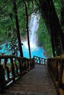 wedding photo - Rio Celeste Wasserfall, Costa Rica