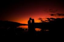 wedding photo - Sun Set Kiss