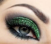 wedding photo - Green Glitter Eyeshadow 