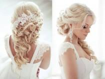 wedding photo - Stunning Long and Soft Curly Wedding Hairstyle 
