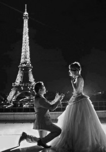 wedding photo - Romantic Eiffel Tower Pictures