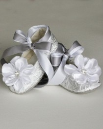 wedding photo - Blumen-Mädchen-Schuhe