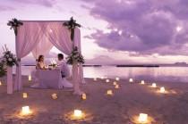 wedding photo - Arrange your dinner on the clean sands of Bali