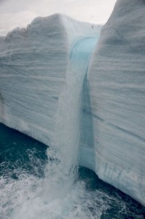 wedding photo - Cascades glaciaires Svalbard, en Norvège