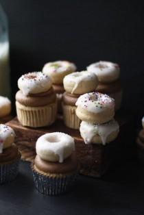 wedding photo - Coffee And Donuts Cupcakes 