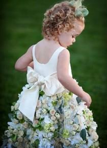 wedding photo - A Flower Girl Dress Made With Real Roses