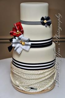 wedding photo - Thème nautique de gâteau de mariage!