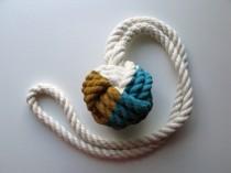 wedding photo - A New Twist On The Nautical Knot By