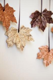 wedding photo -  DIY Glitter Leaves For A Fall Wedding 