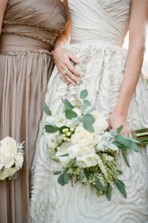 wedding photo - Taupe, Ivoire & ruches
