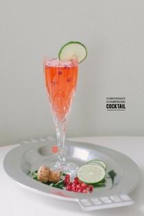 wedding photo - Granatapfel Champagne Cocktail mit Kalk