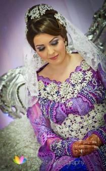 wedding photo - Robe pourpre de mariage marocain