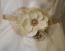 wedding photo - Свадьбы - Винтажные Цветы, Банты И Подвязки