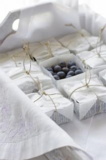 wedding photo - Small Gift Boxes 