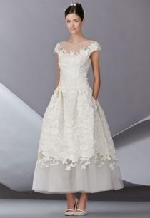 wedding photo - Carolina Herrera Fall 2014 Wedding Dresses