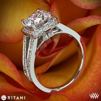 wedding photo - 18k White Gold Ritani Masterwork Kissen Halo Diamond 'V "Band Verlobungsring