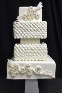 wedding photo - Beautiful Quill Work Wedding Cake 