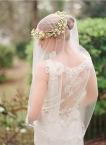 wedding photo - Couronne florale et le voile