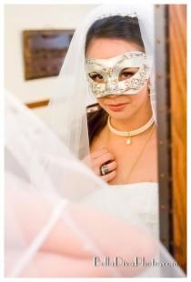 wedding photo - Geheimnisvolle Maskerade