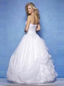 Wedding: Fairytale Princess wedding photo - Wedding: Fairytale Princess