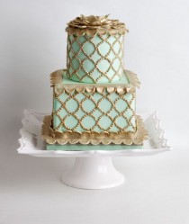 wedding photo - Mint & Gold Wedding Cake 