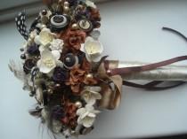 wedding photo - DIY Your Own Funky Button And Bead Bouquet