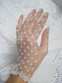 wedding photo - Vintage Elasticated Stretch White Lace Gloves Bridesmaid Wedding Victorian Theme