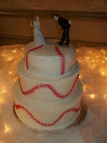 wedding photo - Baseball Wedding Cake! 