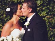 wedding photo - Versiegelt mit einem Kuss