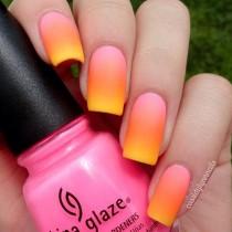 wedding photo - Neon Sommer Ombre Nails