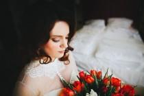 wedding photo - Braut mit Tulpen