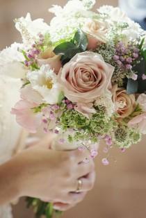 wedding photo - Schöne Blumensträuße
