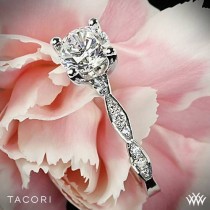 wedding photo - 18k White Gold Tacori gemeißelte Crescent Crescent Almond Diamant-Verlobungsring