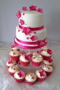 wedding photo - Ярко-Розовый Кекс Башня 
