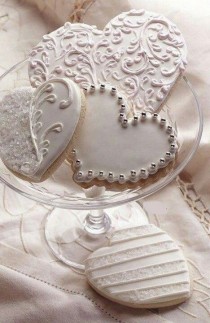 wedding photo - White Heart Cookies 