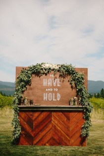 wedding photo - Arches & Backdrops