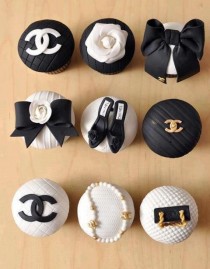 wedding photo - Cupcake Decorating