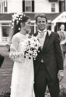 wedding photo - Chic Vintage 1960s Bride - Minnie Cushing