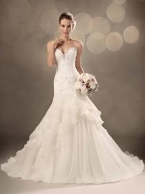 wedding photo -  Choose Right Charming Wedding Dress