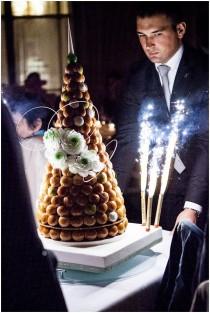 wedding photo - Croquembouches: كعكة الزفاف الفرنسية
