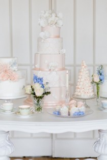 wedding photo - Luxurious And Delicate Cakes By Krishanthi 2014 Collection 