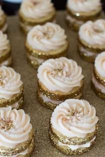wedding photo - Kann nicht leben ohne Cupcakes!